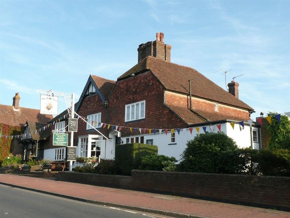 The Bear Inn And Burwash Motel Exterior foto